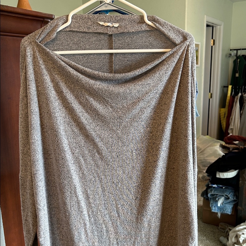 Eesome Heathered Gray Off-Shoulder Sweater